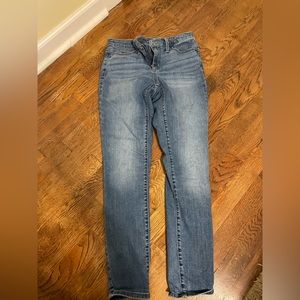 Universal Thread size 4.